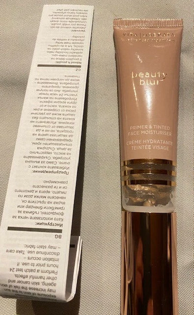 Vita Liberata Beauty Blur Primer & Tinted Face Moisturiser Latte Light Neu  OVP - Bild 1 von 4