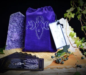 BOLSA DE TAROT DE TERCIOPELO PÚRPURA Diosa y Luna Wicca Pagana Brujería Adivinación - Imagen 1 de 5