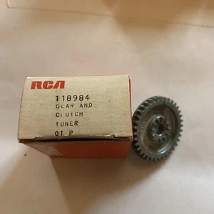 Tuner Clutch Gear RCA 118984 (NOS) - Picture 1 of 6