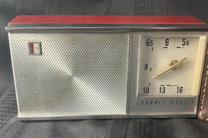 Vintage Channel Master AM Transistorradio Rot Original - Ledertasche - Bild 1 von 9