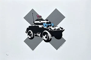 BANKSY/NOT BANKSY - Scout car 2/10 - Original spray paint, certificate - Picture 1 of 5