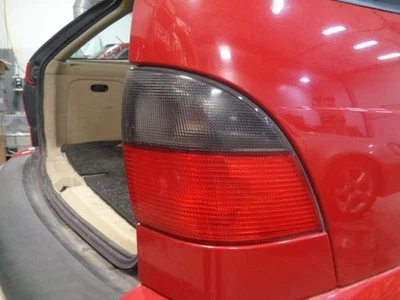 Passenger Tail Light Station Wgn Fits 99-01 SAAB 9-5 1926130 - Image 1 of 3