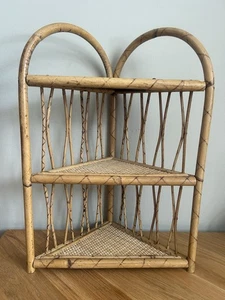 Vintage Bamboo Rattan Small Corner Shelf Unit Mid Century Retro Wall Hanging - Picture 1 of 13