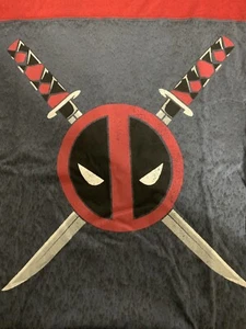 Deadpool T Shirt New Marvel Graphic Tee T-Shirt Men Size L NWT - Picture 1 of 5