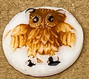 Cute Kiddie White Glass w Raised Design of Brown OWL Button 1/2” - Picture 1 of 8