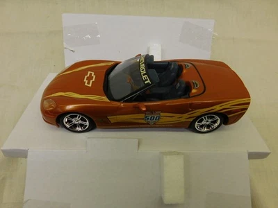 NUEVO AMT ESCALA 1/25 2007 CORVETTE INDY 500 PACE CAR MODELO PROMOCIONAL ERTL Foto 1 de 4