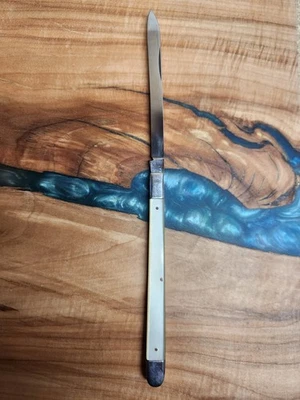 Faca dobrável Sabre com cabo de pérola branca falsa - Imagem 1 de 4