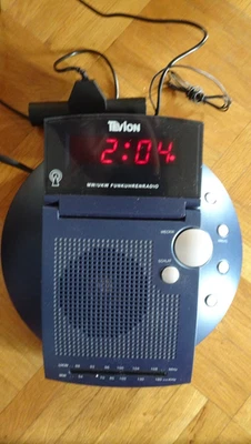 Tevion Radiowecker Uhrenradio mit Projektion, 2 Weckzeiten Schwarz - Bild 1 von 4