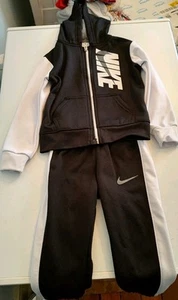 Nike Toddler 2-Piece Sweatsuit Hoodie & Pants - Black/White/Grey - Size 2T - Picture 1 of 12