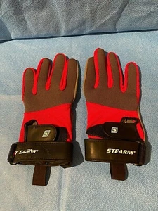 Stearns Red Gray Watersports Gloves Size Small to Medium - Picture 1 of 8