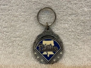 SWEET Philadelphia Phillies Pewter Team Logo Round Keychain, VINTAGE&NICE!! - Picture 1 of 2