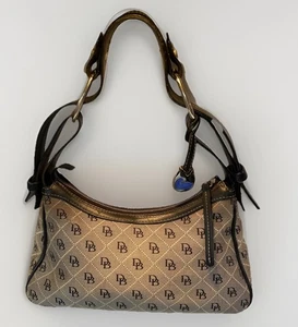 Classic Dooney Bourke Signature Canvas Hobo Handbag Black Tan W/bag Charm - Picture 1 of 22