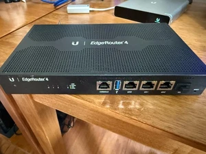 Ubiquiti EdgeRouter 4 ER-4 - Afbeelding 1 van 1