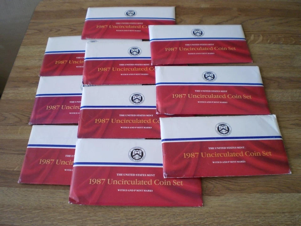 Lot of 10 1987 Mint Sets - Image 1 of 1