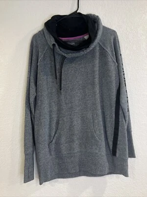 Suéter pulôver feminino Calvin Klein Performance gola G logotipo cinza furos para polegar - Imagem 1 de 4