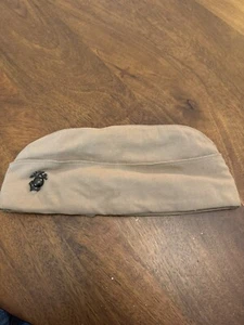 Lotto uniformi militari epoca seconda guerra mondiale - cappelli, attrezzi, altro! - Foto 1 di 24