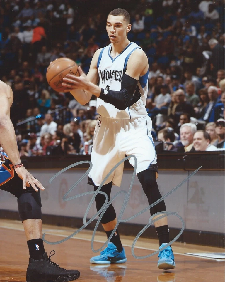 Zach LaVine Signed 8x10 Photo Minnesota Timberwolves Autographed COA D - Image 1 of 1