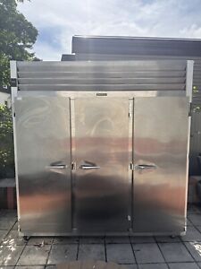 G31010JC TRAULSEN USED 3 DOOR FREEZER  Commercial Freezer .