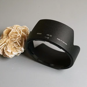 Nikon HB-32 Bayonet Lens Hood - OEM Genuine - clean, no scratches! still in bag - Bild 1 von 3