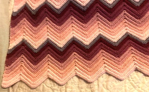 Hand Knit Chevron Throw Blanket Pink Maroon Gray Mauve 54"x90" - Picture 1 of 6