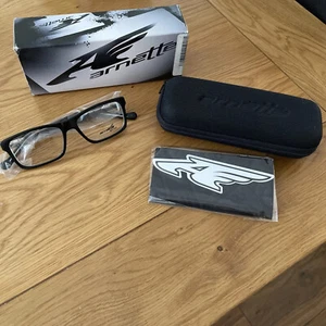 ARNETTE SCALE PRESCRIPTION RX EYEGLASSES AN7085-0151 BLACK TRANS FRAME NEW