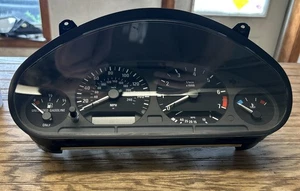 96-99 BMW E36 328i Gauge Cluster Tach 5 Speed Used 2-Door Conv. 6cyl - Picture 1 of 11