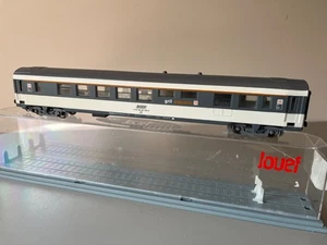 JOUEF HO VOITURE GRILL EXPRESS SNCF LIVREE CORAIL EN BOITE CRISTAL - Picture 1 of 13