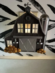 Bath And Body Works Scheune mit Kürbissen Wandblumen-Stecker - Bild 1 von 7