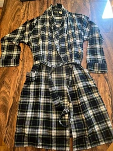 Vintage LL Bean Flannel Bathrobe Cotton Plaid Men's Sz Small Belted Pockets EUC - Picture 1 of 10