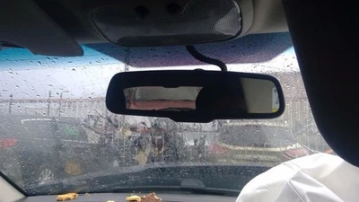 10 11 12 13 14 15 2016 17 Dodge Caravan Rear View Mirror Auto Dim w/ Microphone - Image 1 of 4