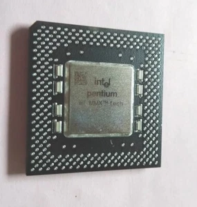 Intel Pentium 200 Mhz MMX Socket 7 CPU SL27J - Picture 1 of 2
