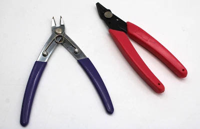1 Professional Craft Cutter Button Shank Remover Pliers Snip Tool - COLOR CHOICE - Image 1 of 4