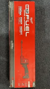 Milwaukee 2533-20 M12 Fuel 12V Hedge Trimmer - Red