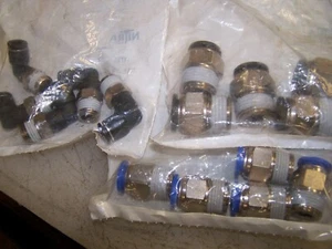 15) NEW 1/2" MALE STRAIGHT 1/2 X 1/2 NPT 10mm X R3/8 ELBOW 1/4 X 1/4 LOT OF 15 - Picture 1 of 7