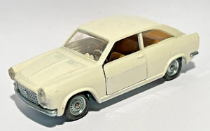 Politoys Export 1:43 Scale No. 548 Autobianchi Primula Coupe - White - Picture 1 of 8