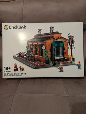 LEGO 910033 Old Train Engine Shed (Bricklink) New And Unopened  - Image 1 of 4