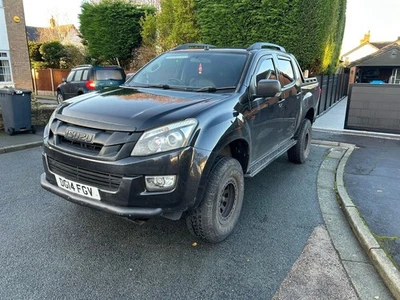 NO VAT! 2014 Izuzu D-Max 2.5TD Blade Pickup auto 4x4 NO VAT! - Image 1 of 4