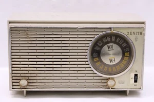Vintage 1960's Zenith AM-FM Tube Table Radio 2-2346 Working -T - Picture 1 of 18
