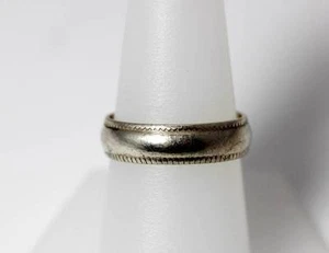 Pretty Sterling Silver Band with Milgrain Edging Size 8 - 4600 - Picture 1 of 1