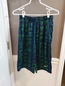 Boy's Nike Dri-Fit Blue/green Basketball Shorts Sz XL GUC 😊FAST SHIP 😊 - Picture 1 of 7