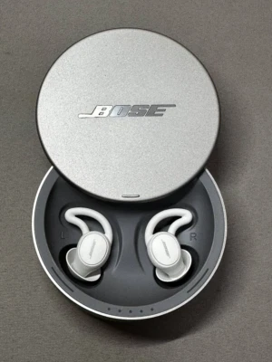 Fones de ouvido sem fio BOSE Sleepbuds II testados na caixa usados - Bluetooth não funciona - Imagem 1 de 4