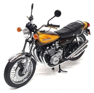 Minichamps 1/12 Scale 122 164101 - 1972 Kawasaki Z1 900 - Candy Green/Yellow - Picture 1 of 7
