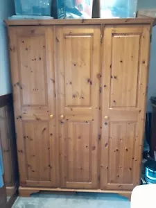 Ducal Pine Triple Wardrobe - Picture 1 of 1