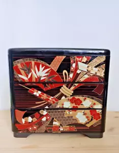 Vintage Tajimi Japanese 3 Tier Bento Box Lacquer Lunch Box 7.5” Square - Picture 1 of 6