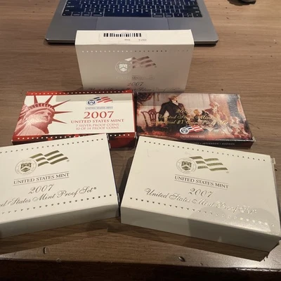 Three Full 2007 U.S. Mint Silver Proof Sets 14-Coin (V70) 90% Silver 3 Sets - Image 1 of 4