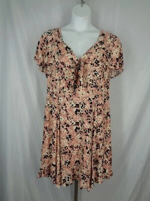 City Chic Floral Flutter Sleeve Mini  Dress Plus Size Small (16) - Image 1 of 4