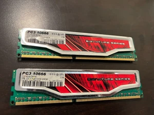 SIGNATURE SERIES 4GB Kit (2x2GB) DDR3-1333 PC3-10666 OCZ3SR1333LV4GK - Picture 1 of 1