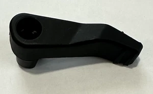 Palanca de protección inferior para sierra inalámbrica Milwaukee 2830-20-(K43A) 44-10-1080 - Imagen 1 de 2