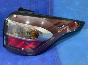 2017 2018 2019 FORD ESCAPE RH PASSENGER TAIL LIGHT OEM - Picture 1 of 10
