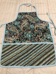 Aprons Childs Reversible Multi Colored Pockets Machine Quilted Cotton - Picture 1 of 8